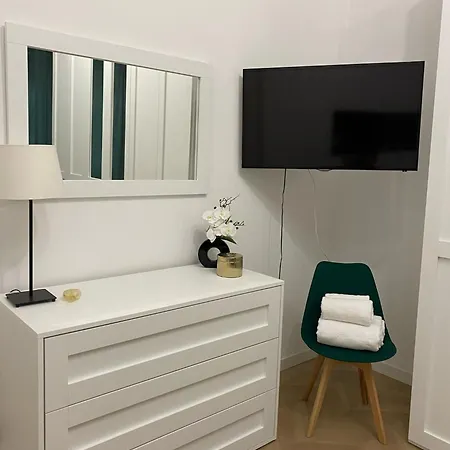 Bart House Apartment